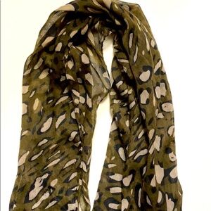 2bebe green scarf